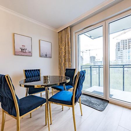 Apartament Nowa Letnica, Osiedle Latarnikow Gdansk Apartment Luaran gambar